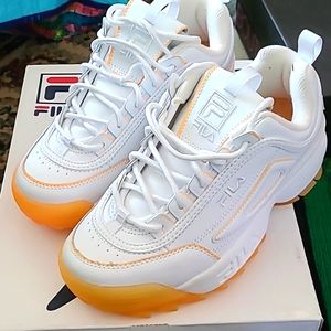 NWT fila disruptor 2